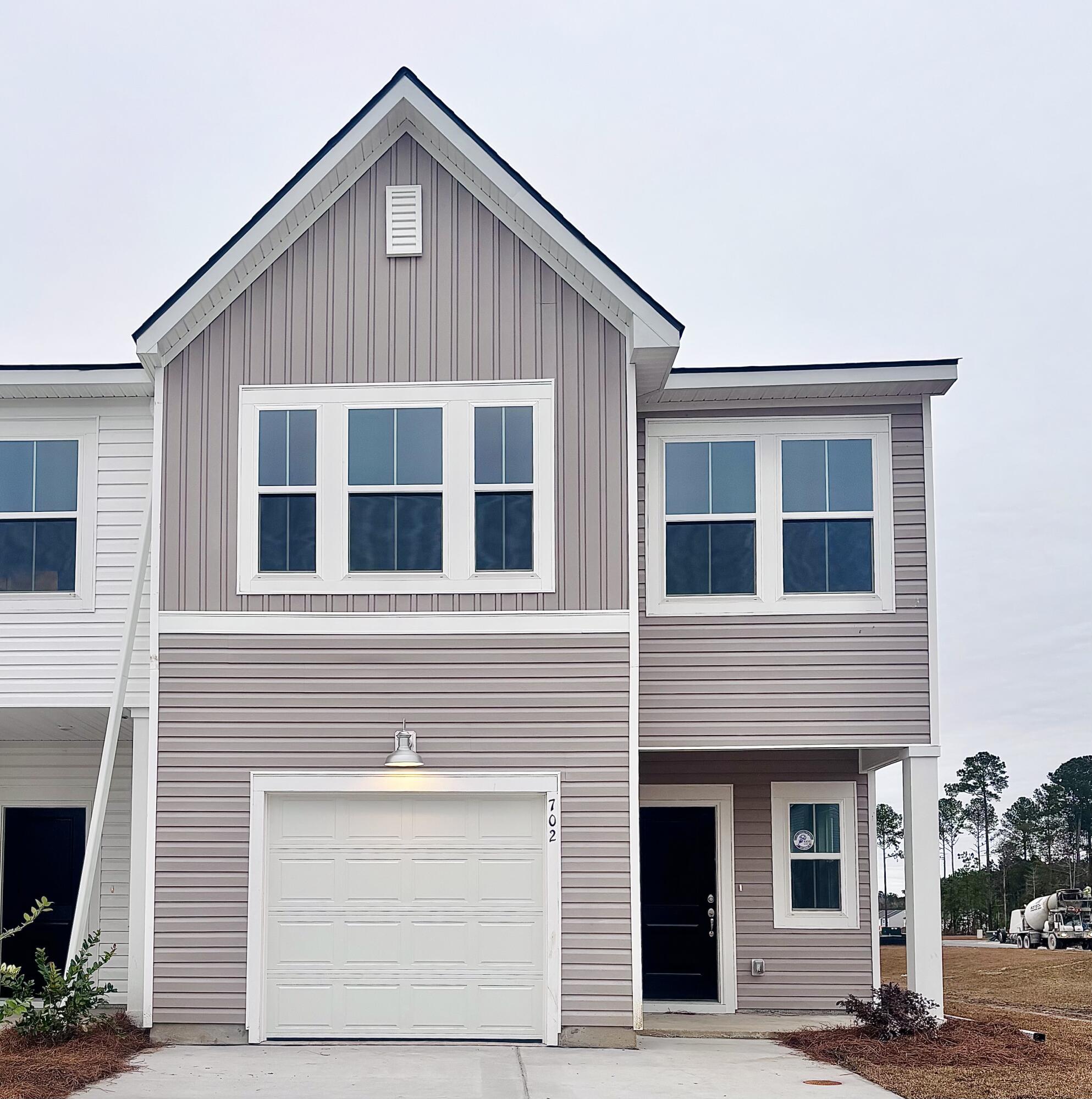 702 Ridgley Drive Summerville, SC 29486 - Photo 1 of 22 IMG_3150