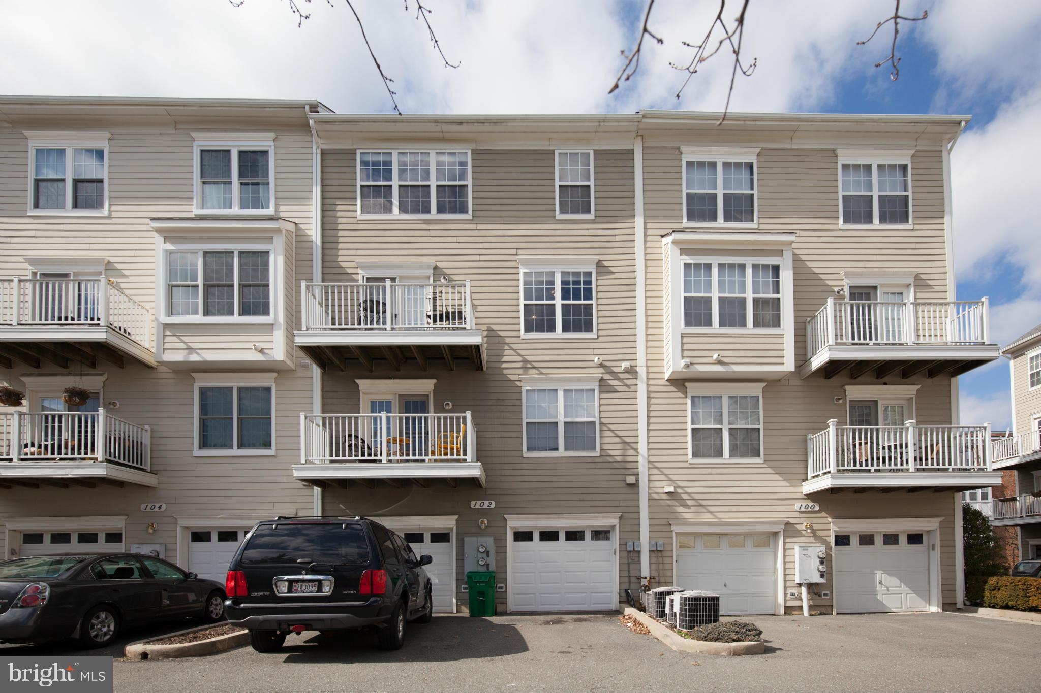 102 Bucksfield Road, Unit A Gaithersburg, MD 20878 - Photo 19 of 25 Exterior (Rear)