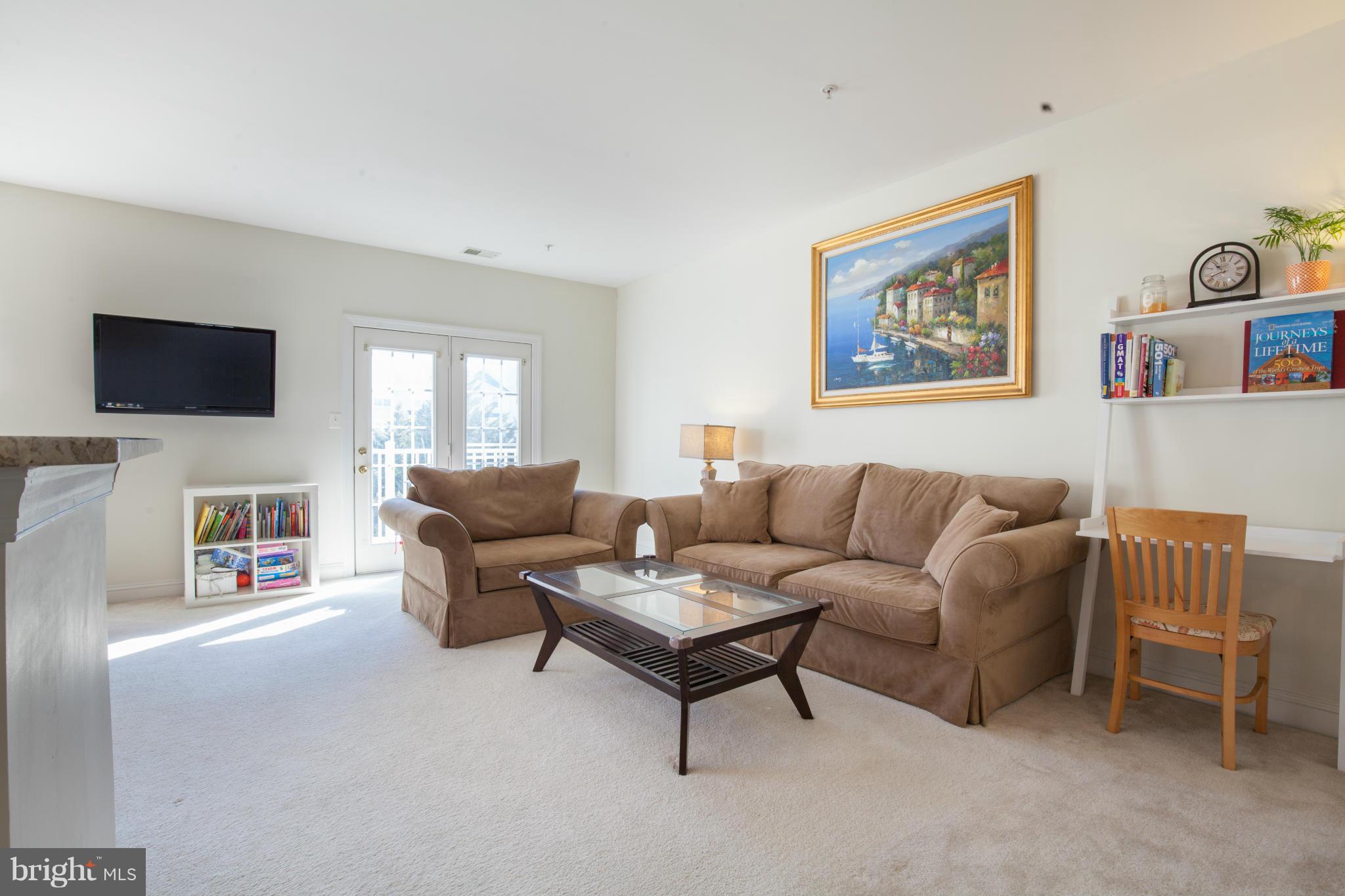 102 Bucksfield Road, Unit A Gaithersburg, MD 20878 - Photo 5 of 25 Family Room