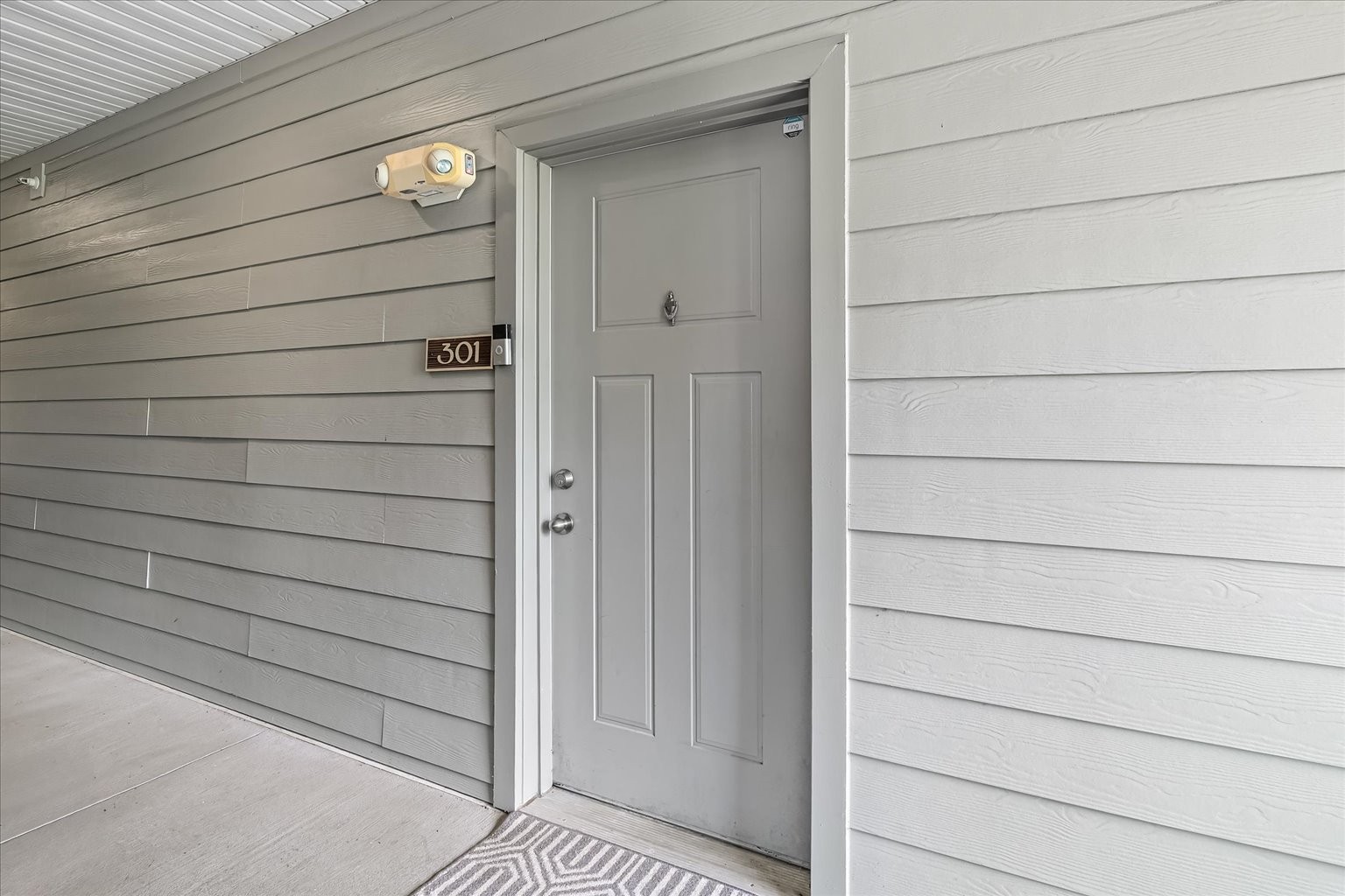 414 Rosedale Avenue, Unit 301 Nashville, TN 37211 - Photo 2 of 21 a view of front door