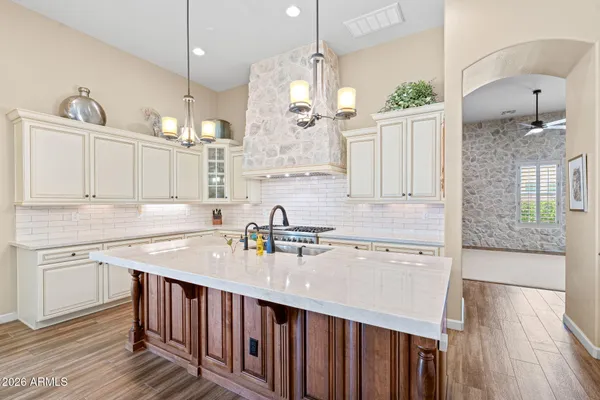 $1,650,000 | 2471 East Robin Court, Gilbert, AZ 85296