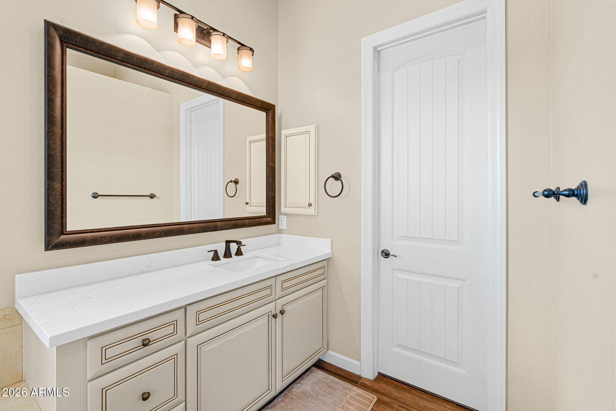 2471 East Robin Court Gilbert, AZ 85296 - Photo 26 of 54 Primary Bath