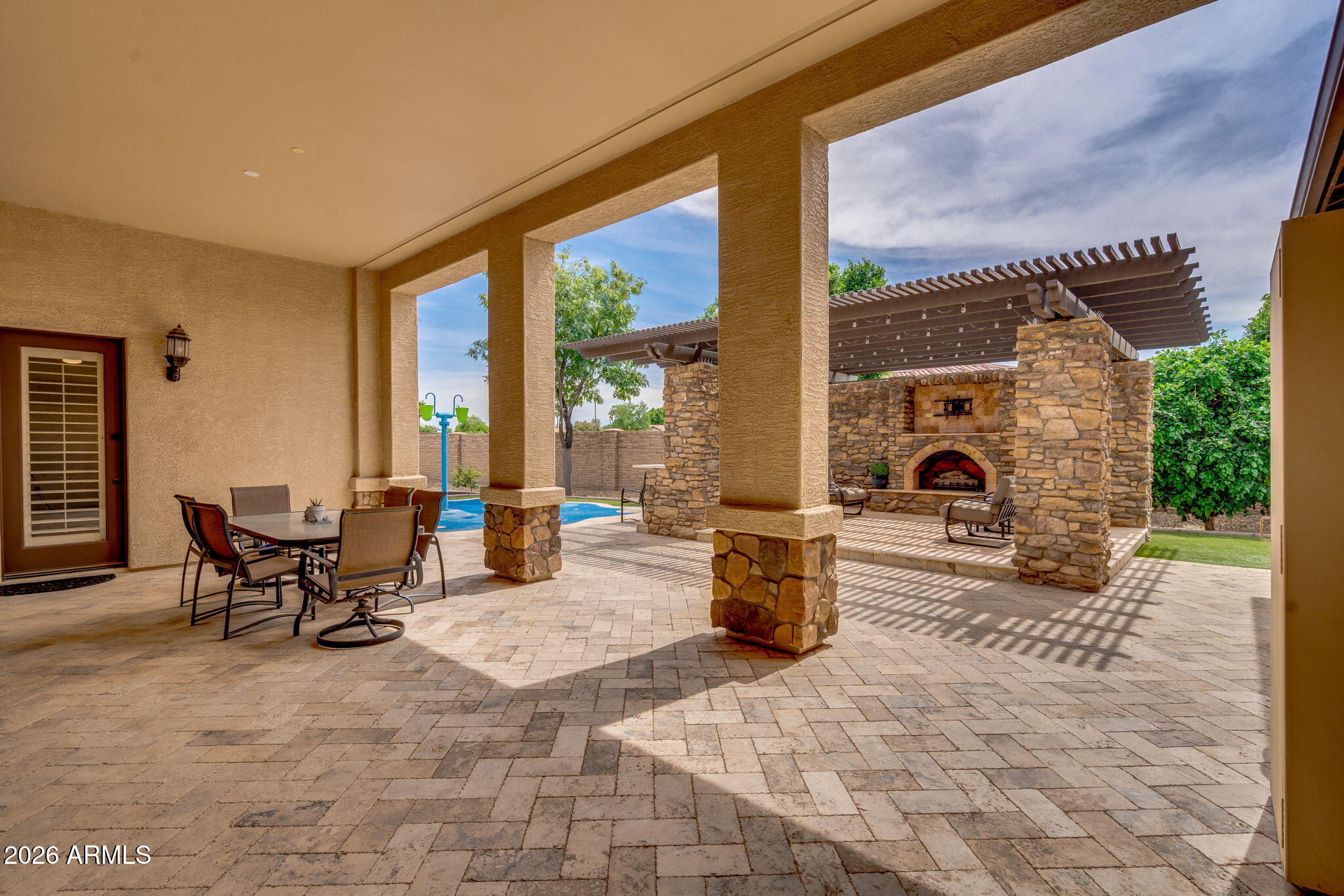 2471 East Robin Court Gilbert, AZ 85296 - Photo 45 of 54 Covered patio