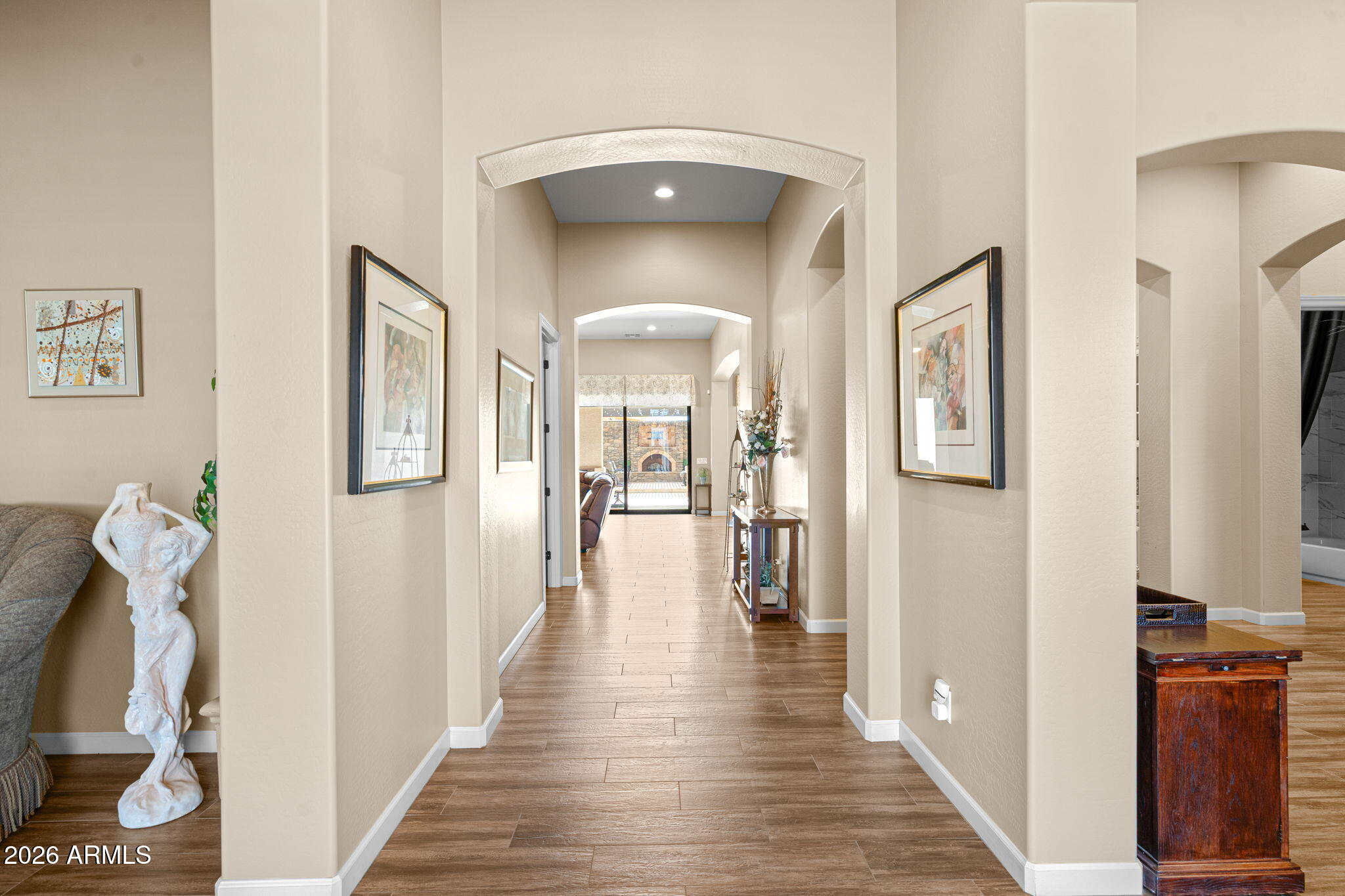 2471 East Robin Court Gilbert, AZ 85296 - Photo 7 of 54 Entry Foyer