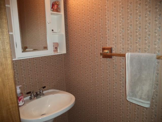110 Cedar Ridge Drive Monaca, PA 15061 - Photo 10 of 22 Partial bath on the first floor