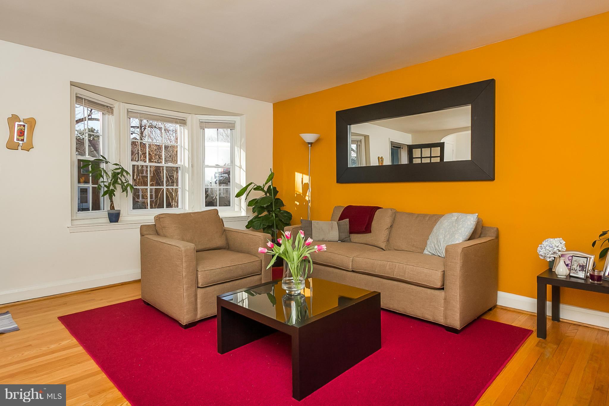 139 Stanmore Road Baltimore, MD 21212 - Photo 3 of 25 Living Room