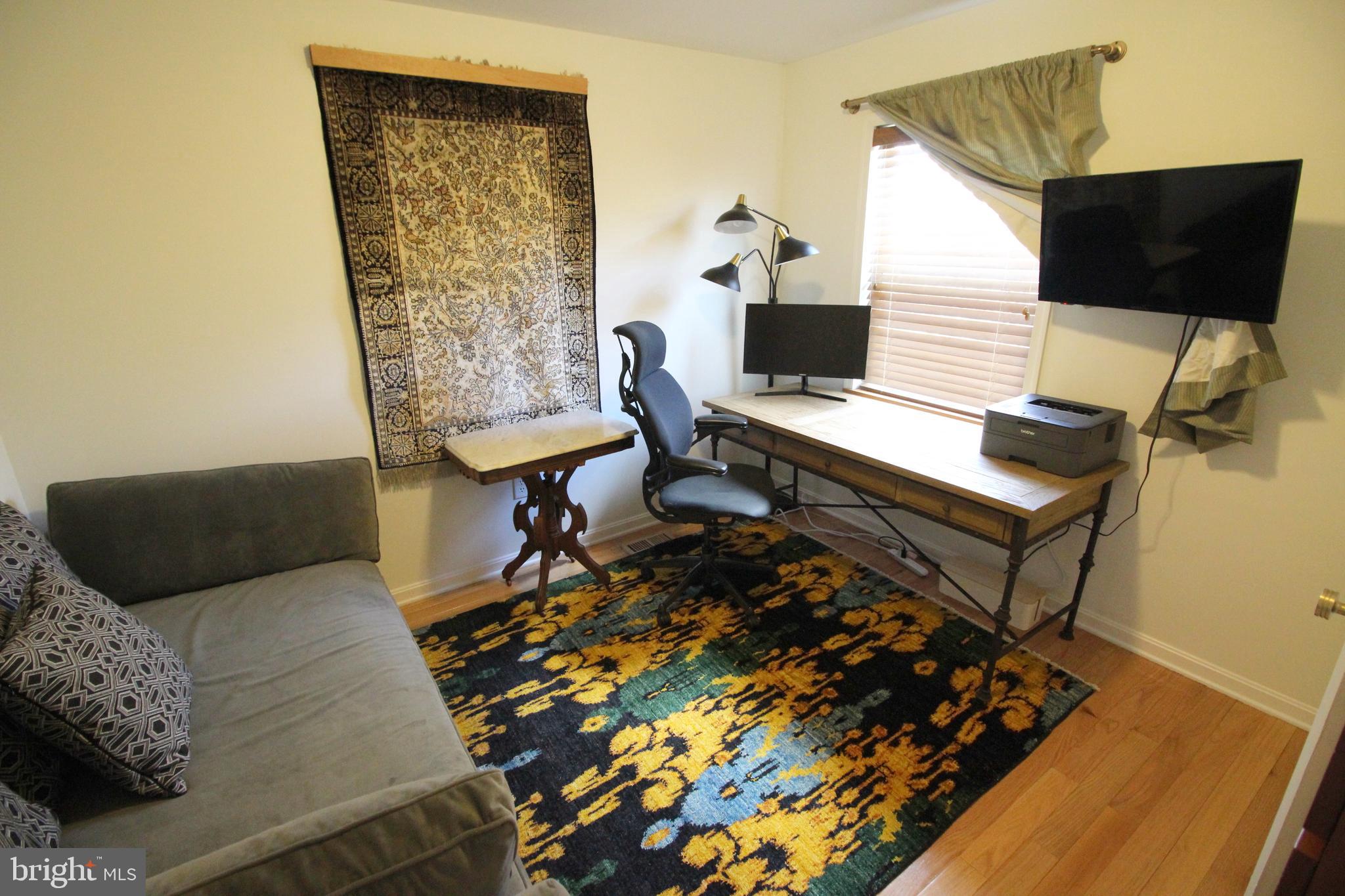 2602 Lookout Road Haymarket, VA 20169 - Photo 15 of 32 a living room with furniture and a window