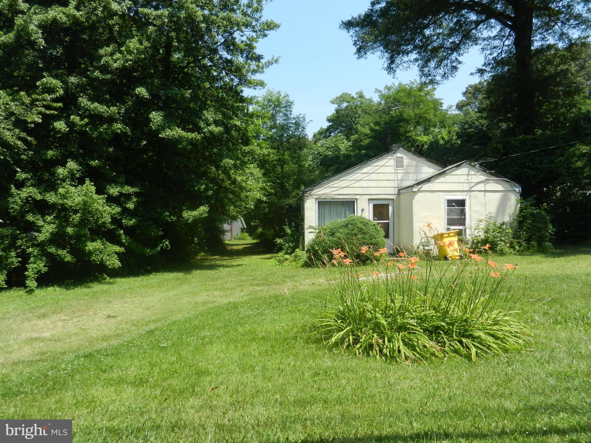 3606 Mountain Road Pasadena, MD 21122 - Photo 1 of 9 Exterior (Front)