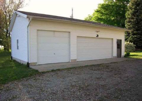 4321 Holloway Road Adrian, MI 49221 - Photo 11 of 15 947424-10.JPG
