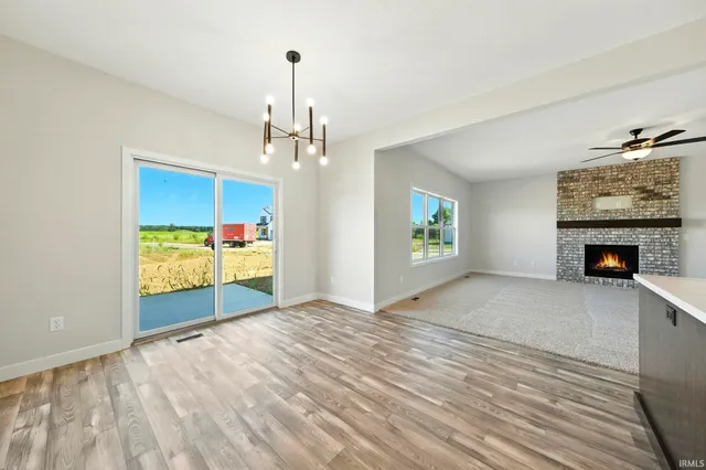 $389,900 | 1552 Farm View, Huntertown, IN 46748