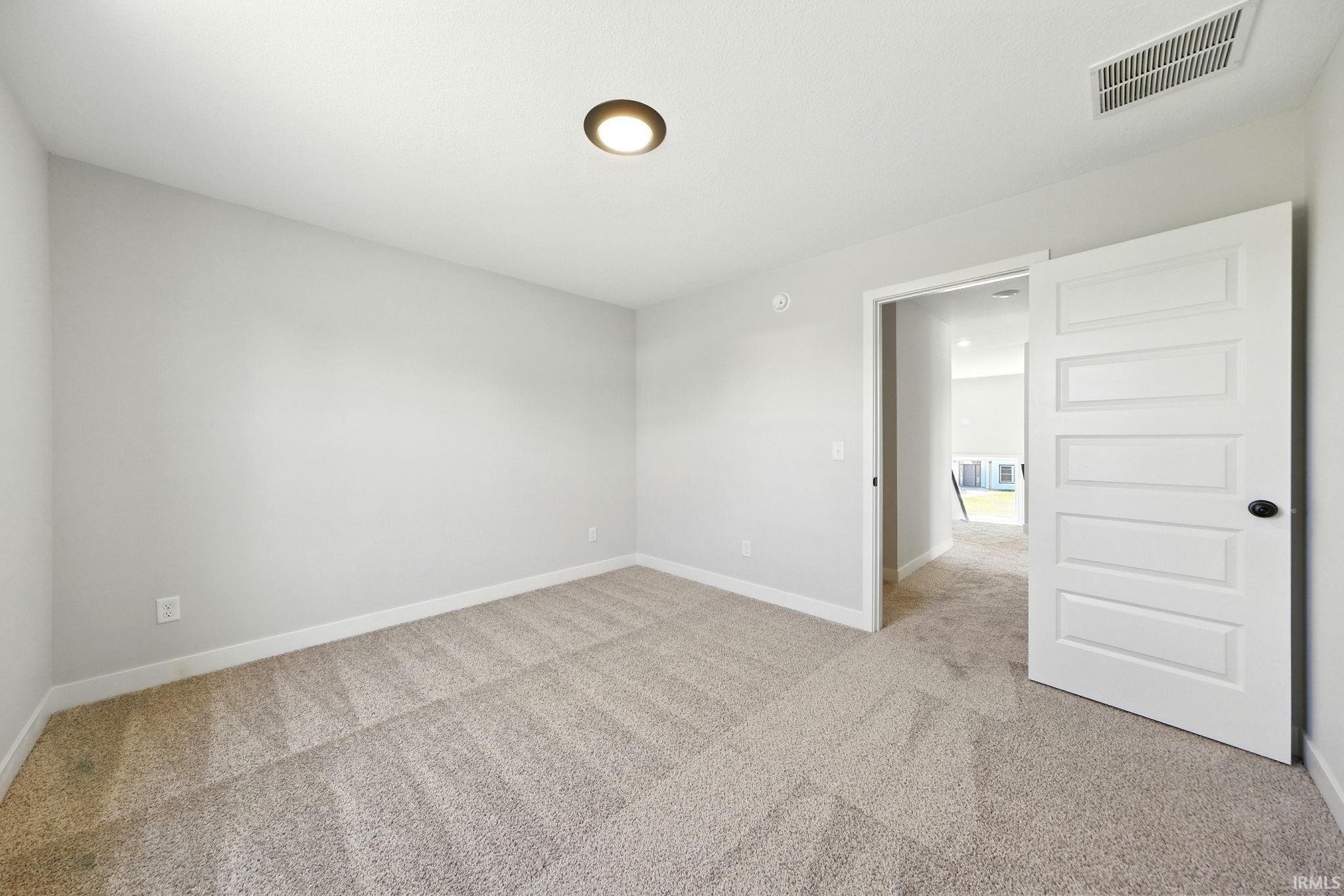 1552 Farm View Huntertown, IN 46748 - Photo 22 of 35