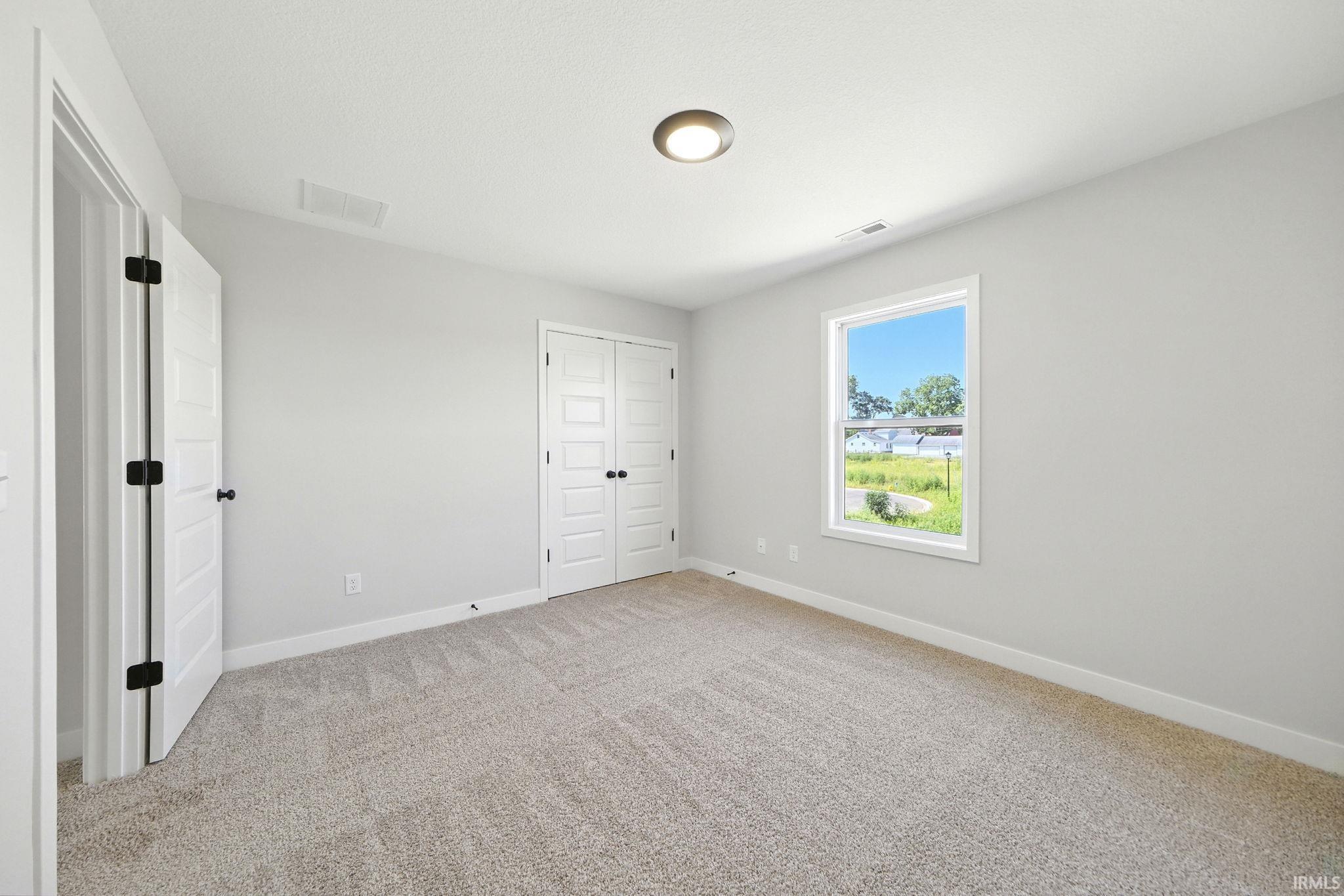 1552 Farm View Huntertown, IN 46748 - Photo 24 of 35