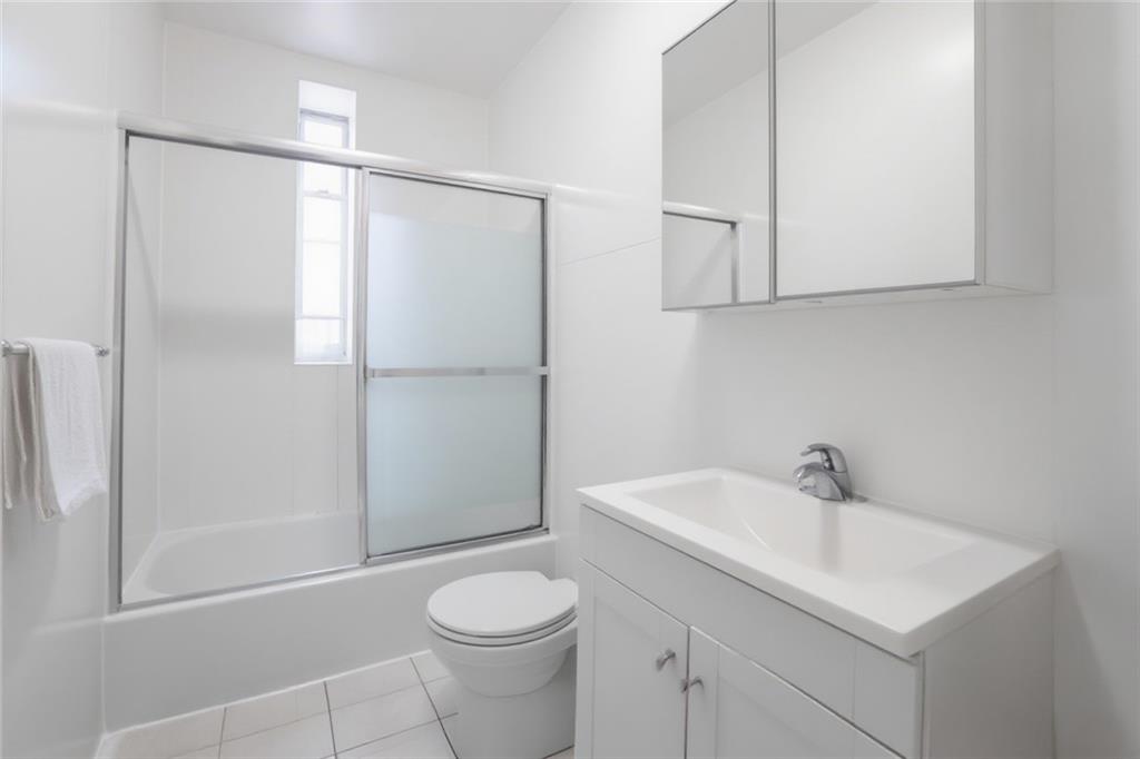 1717 Voorhies Avenue Brooklyn, NY 11235 - Photo 16 of 23