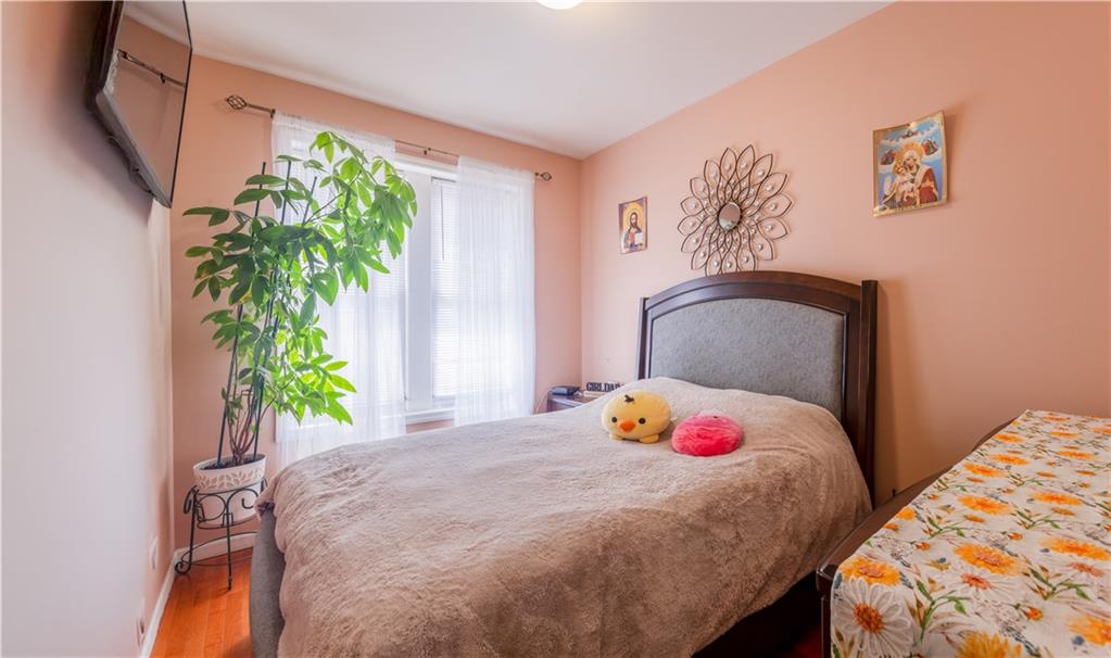 1717 Voorhies Avenue Brooklyn, NY 11235 - Photo 17 of 23