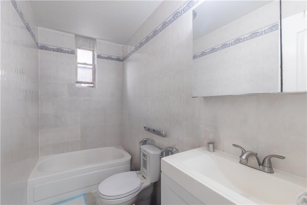 1717 Voorhies Avenue Brooklyn, NY 11235 - Photo 19 of 23