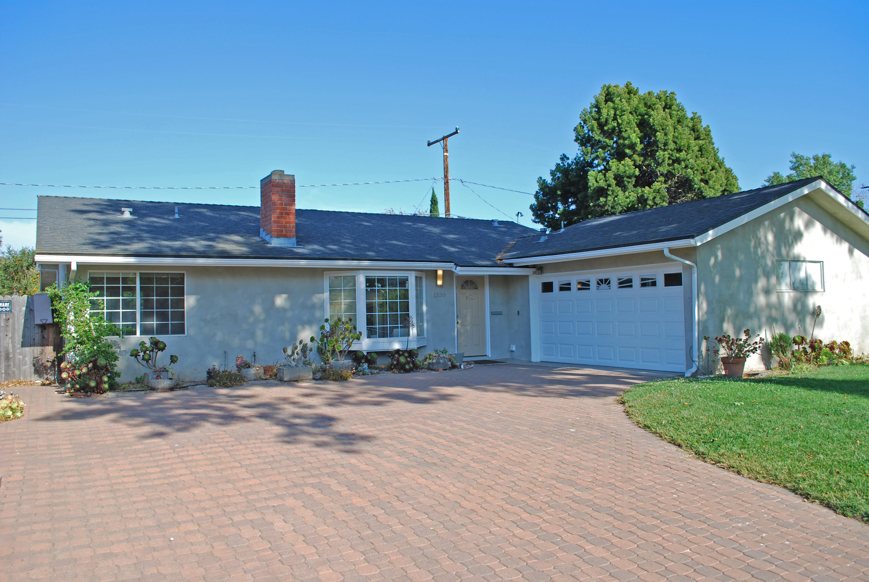 1330 La Manida Front