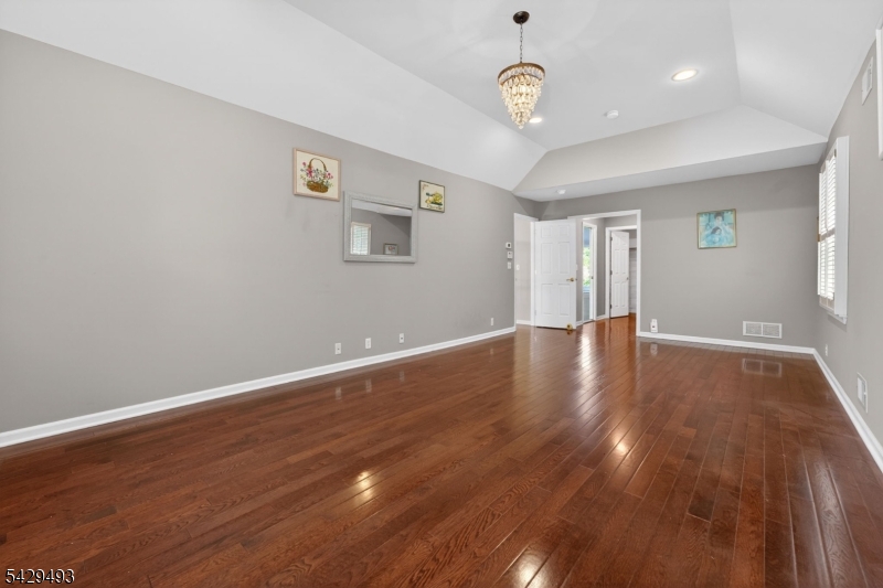 38 Grove Farm Road Pittstown, NJ 08867 - Photo 22 of 46