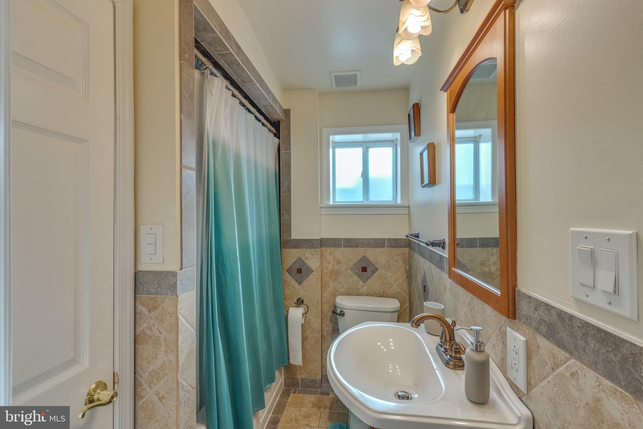 464 Ripka Street Philadelphia, PA 19128 - Photo 13 of 15