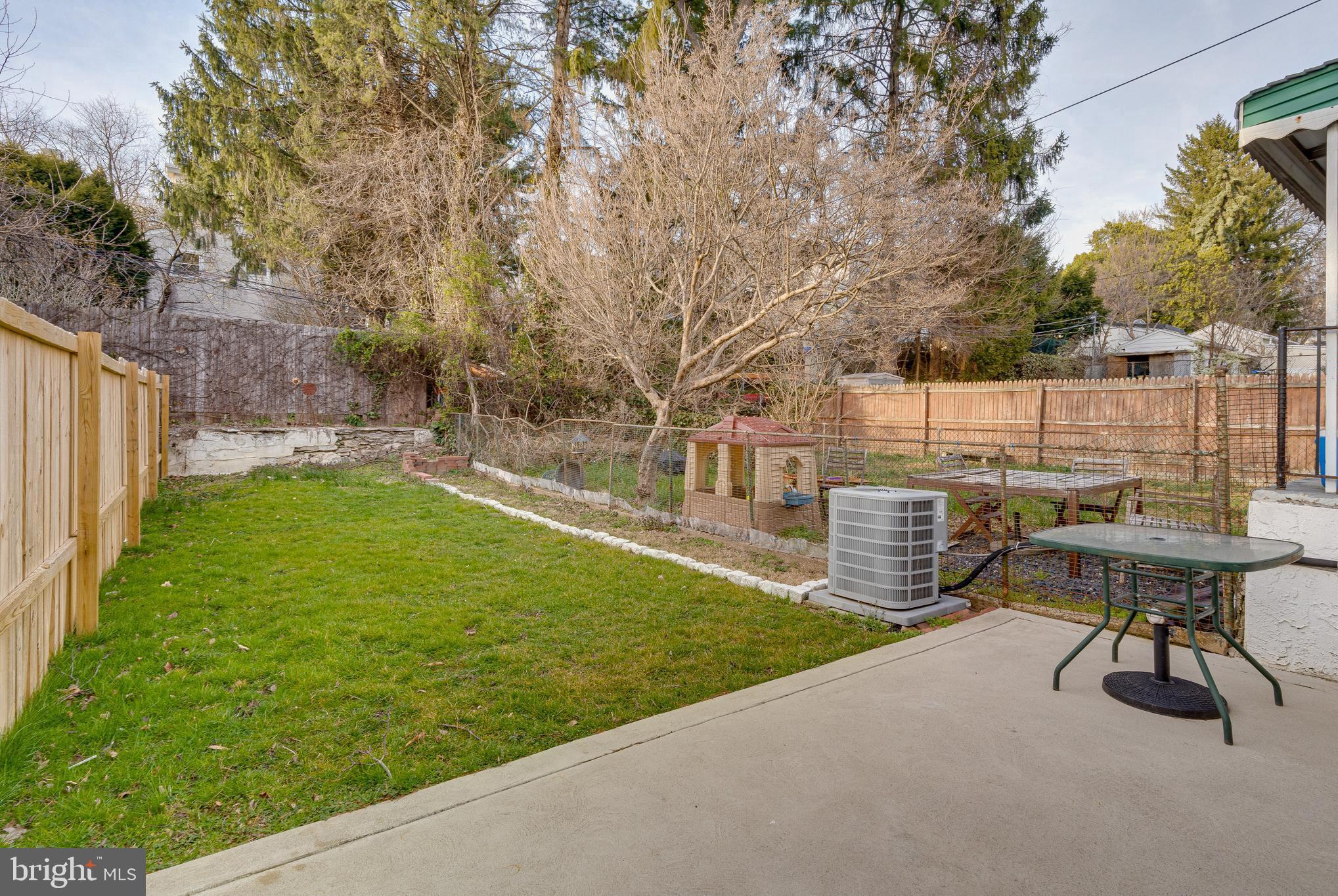 464 Ripka Street Philadelphia, PA 19128 - Photo 3 of 15