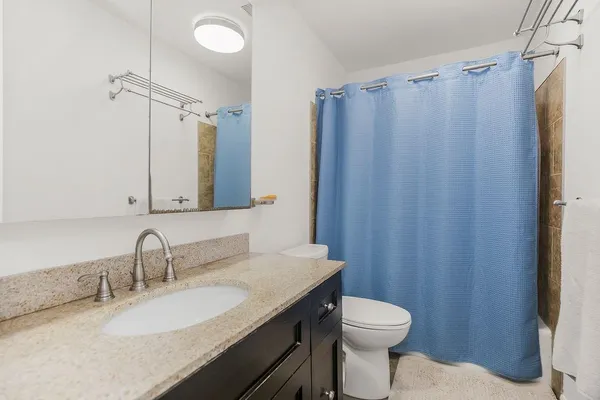 $365,000 | 8709 Antioch Road, Overland Park, KS 66212