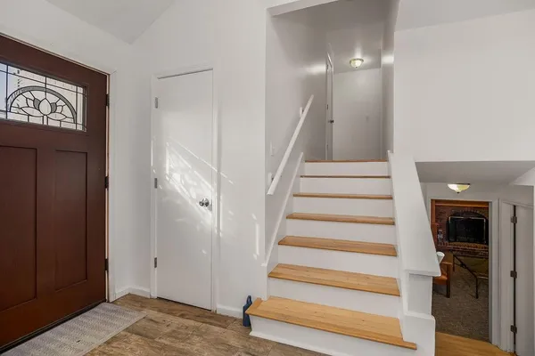 $365,000 | 8709 Antioch Road, Overland Park, KS 66212