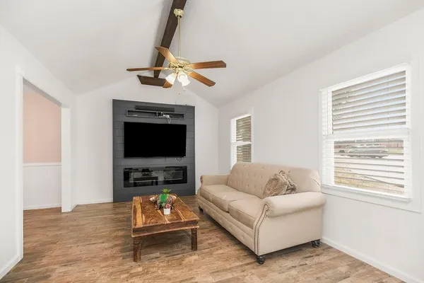 $365,000 | 8709 Antioch Road, Overland Park, KS 66212