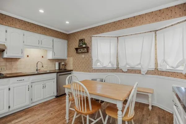 $365,000 | 8709 Antioch Road, Overland Park, KS 66212