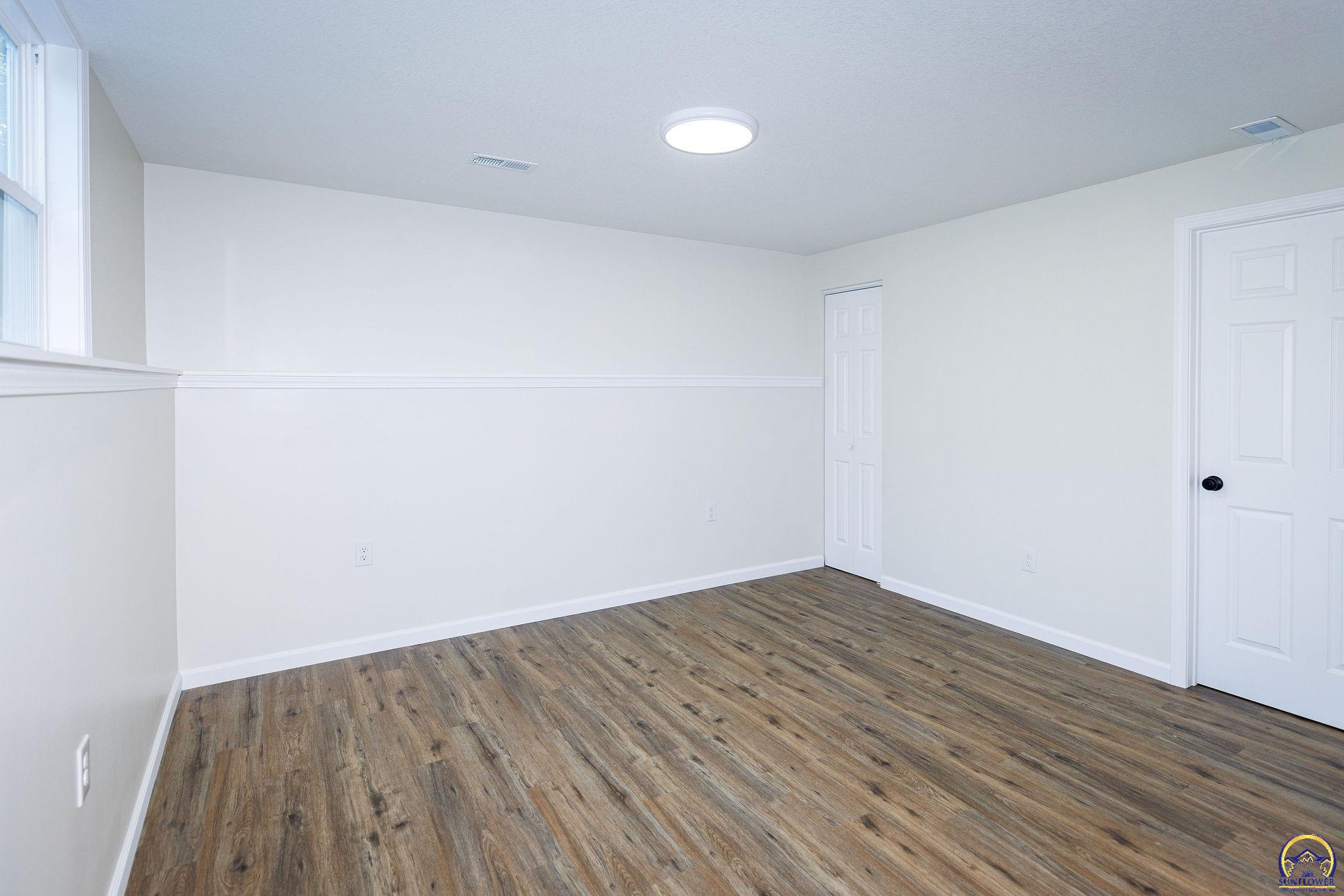 2409 Southwest Fillmore Street Topeka, KS 66611 - Photo 14 of 23