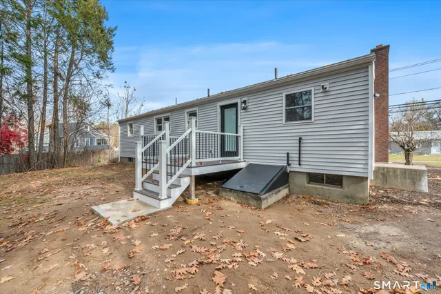 $384,997 | 84 Raffia Road, Enfield, CT 06082