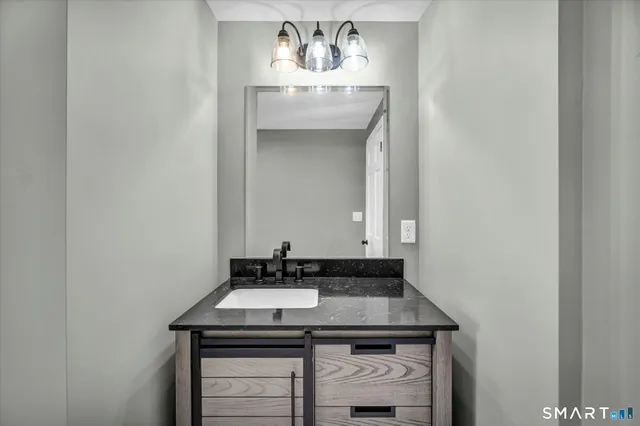 $384,997 | 84 Raffia Road, Enfield, CT 06082