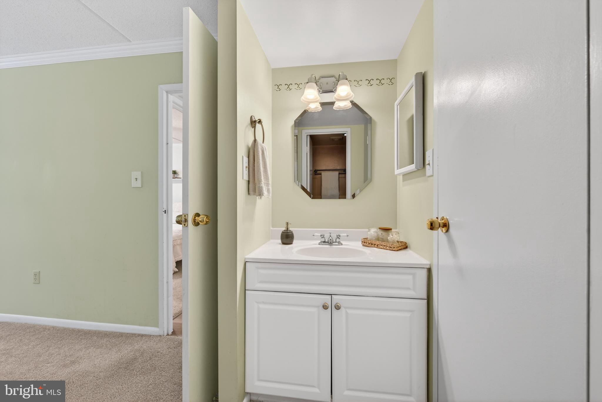 11735 Ledura Court, Unit T1 Reston, VA 20191 - Photo 13 of 25