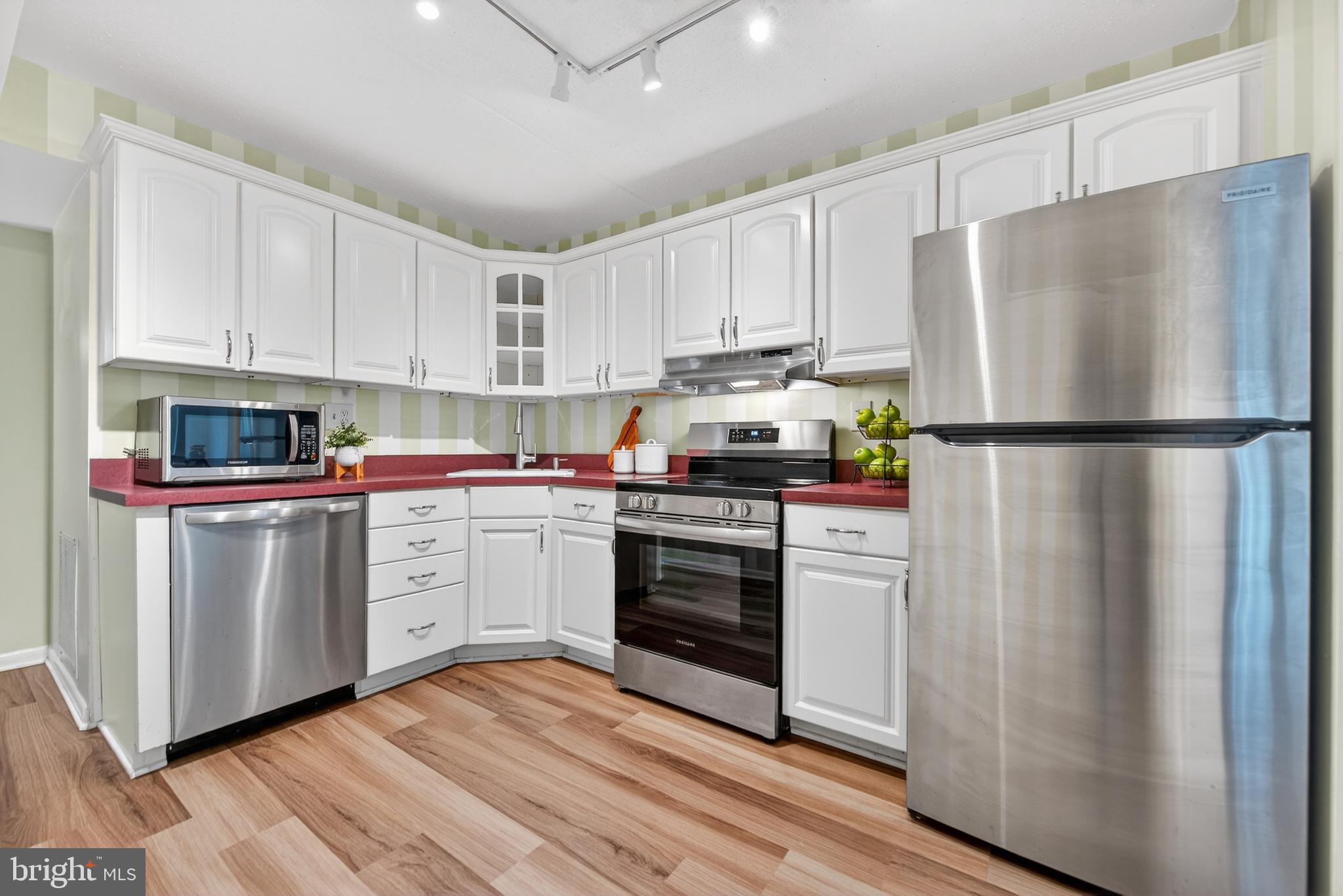 11735 Ledura Court, Unit T1 Reston, VA 20191 - Photo 5 of 25