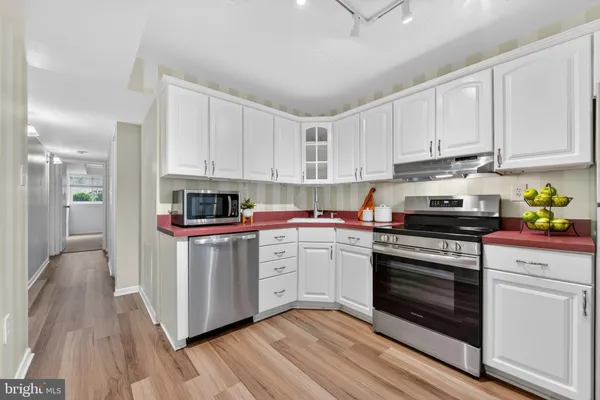 $355,000 | 11735 Ledura Court, Unit T1, Reston, VA 20191