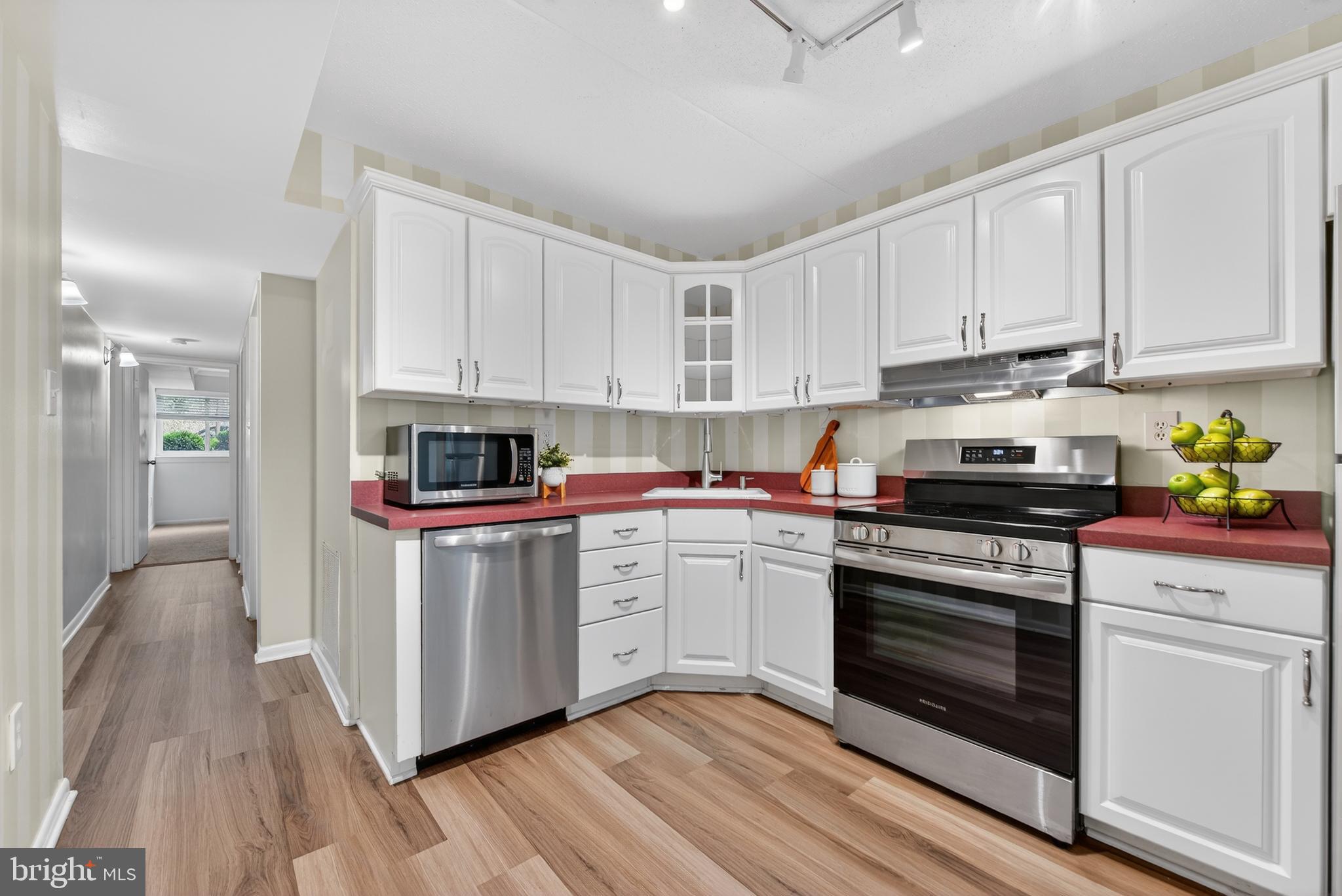 11735 Ledura Court, Unit T1 Reston, VA 20191 - Photo 8 of 29