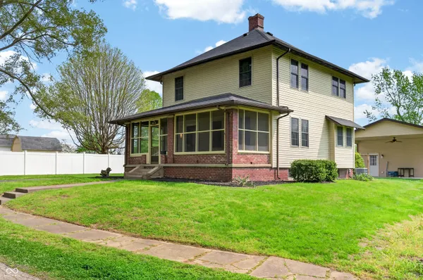 $279,900 | 2115 Irwin Drive, Columbus, IN 47201