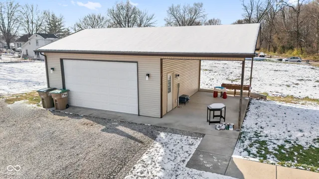 $299,900 | 2115 Irwin Drive, Columbus, IN 47201
