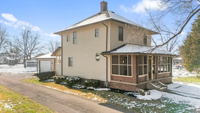 $299,900 | 2115 Irwin Drive, Columbus, IN 47201