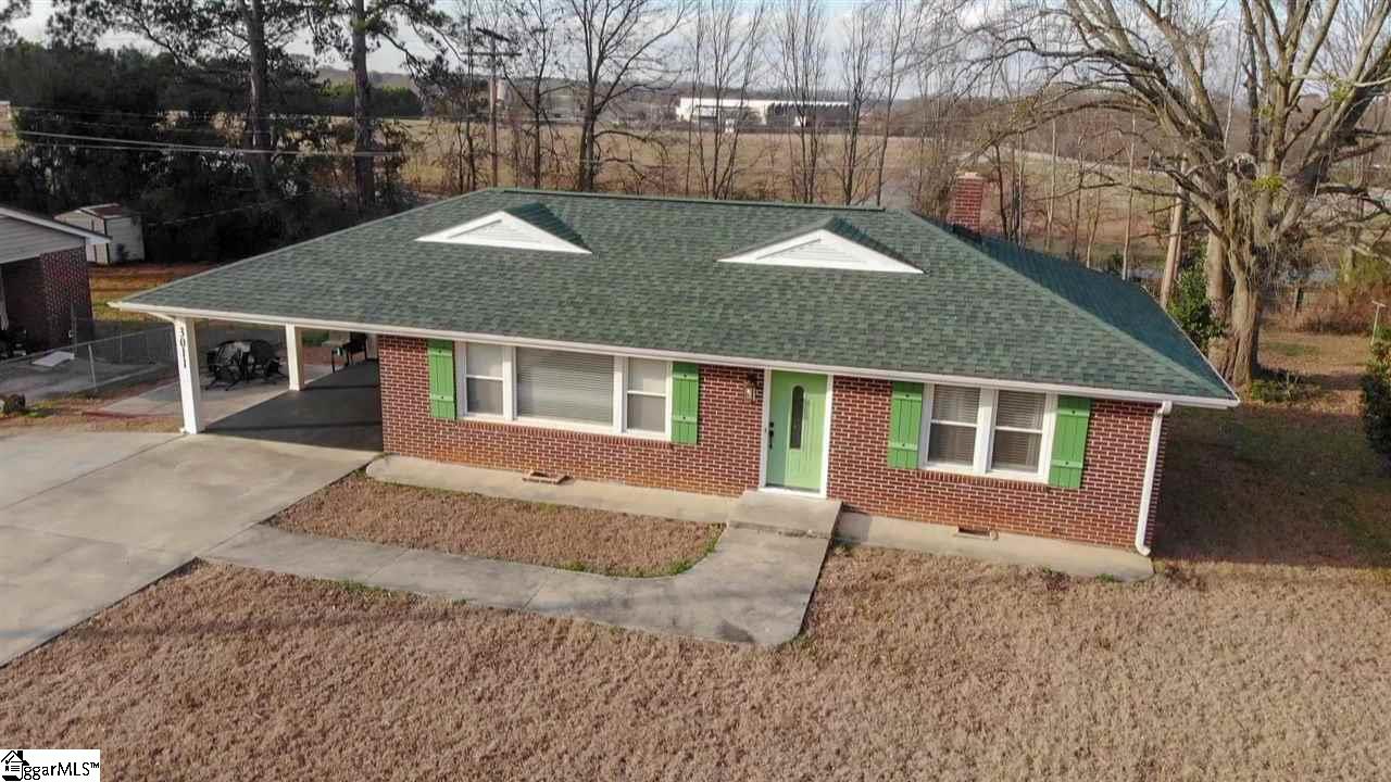 3011 Cambridge Road Anderson, SC 29625 - Photo 2 of 30