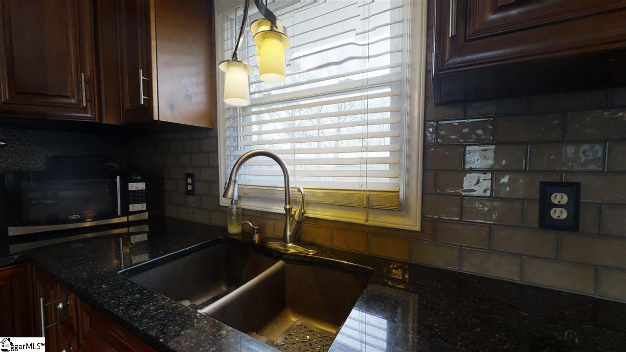 3011 Cambridge Road Anderson, SC 29625 - Photo 21 of 30