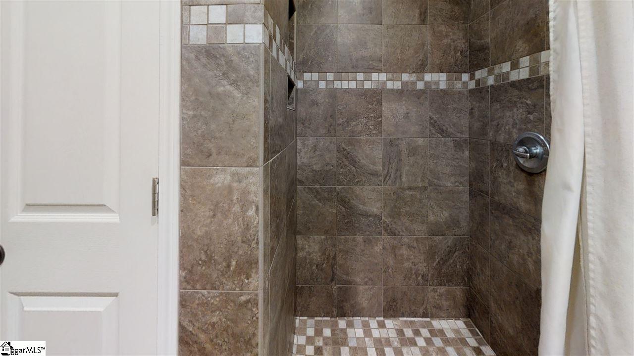 3011 Cambridge Road Anderson, SC 29625 - Photo 23 of 30