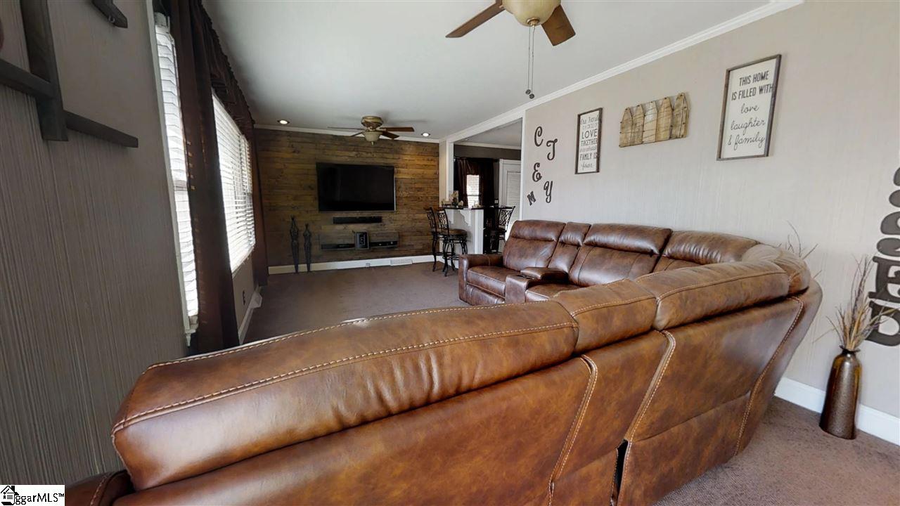 3011 Cambridge Road Anderson, SC 29625 - Photo 4 of 30