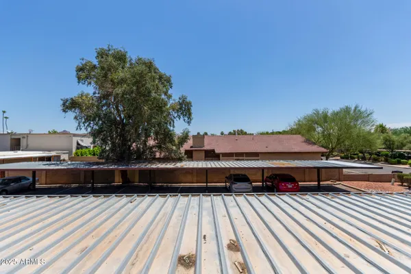 $239,999 | 3102 East Clarendon Avenue, Unit 209, Phoenix, AZ 85016