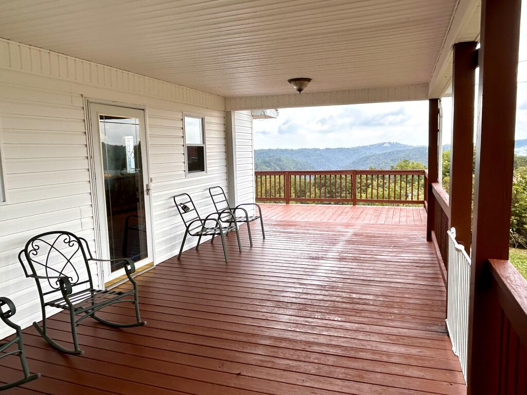 1081 Fire Tower Road Honaker, VA 24260 - Photo 7 of 34 Gallery Image 7