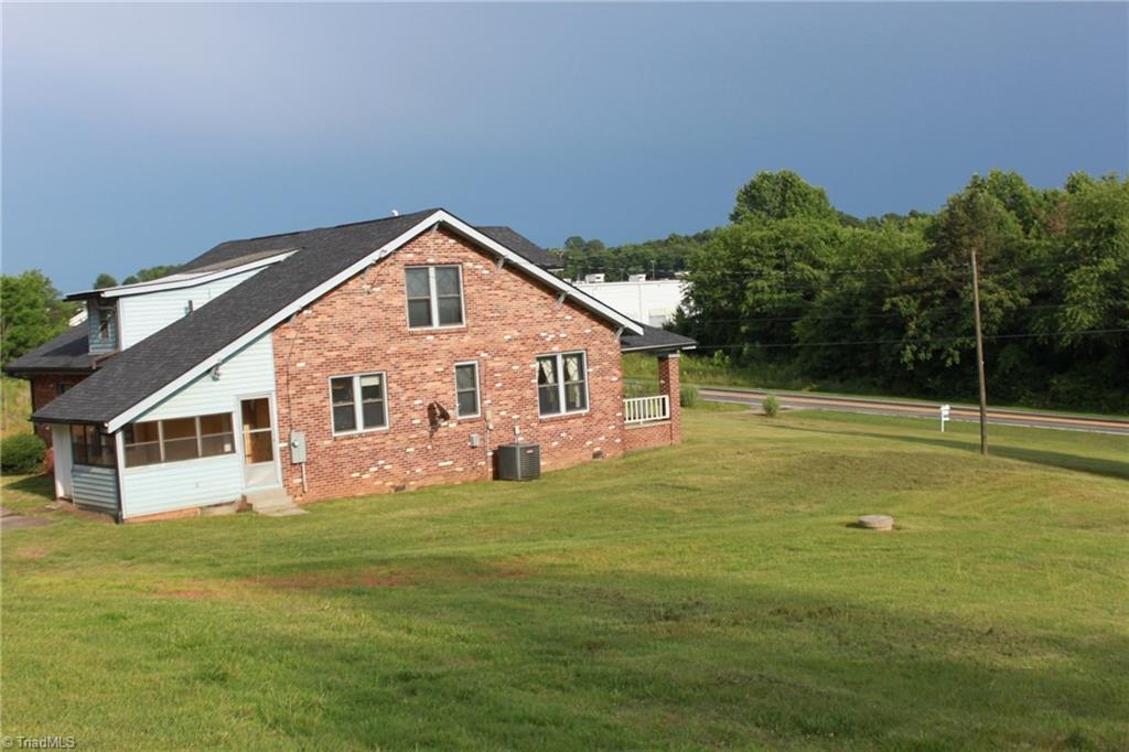 236 Brookfall Dairy Road Elkin, NC 28621 - Photo 4 of 22 Gallery Image 4