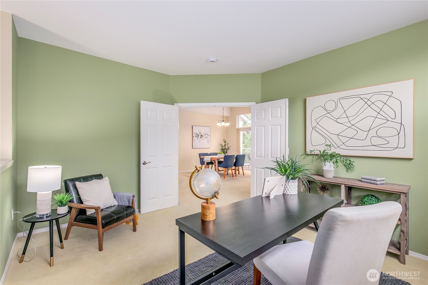 5500 Harbour Pointe Boulevard, Unit B202 Mukilteo, WA 98275 - Photo 6 of 30 a dining room with furniture and wooden floor