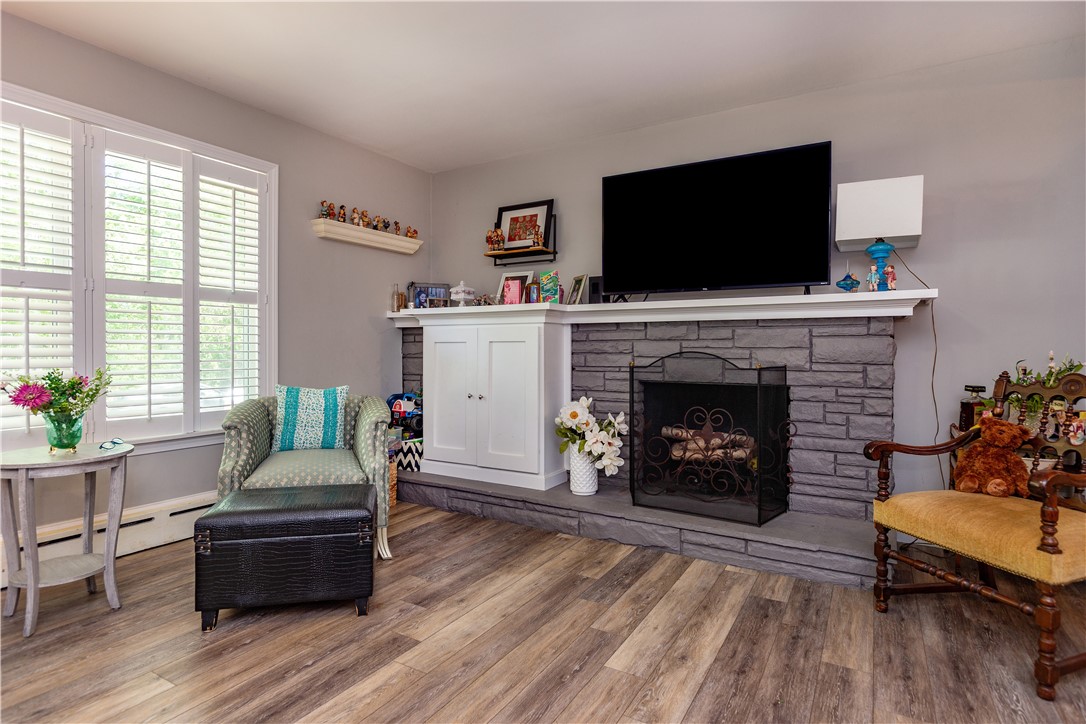 220 Alvin Street Warwick, RI 02886 - Photo 9 of 45