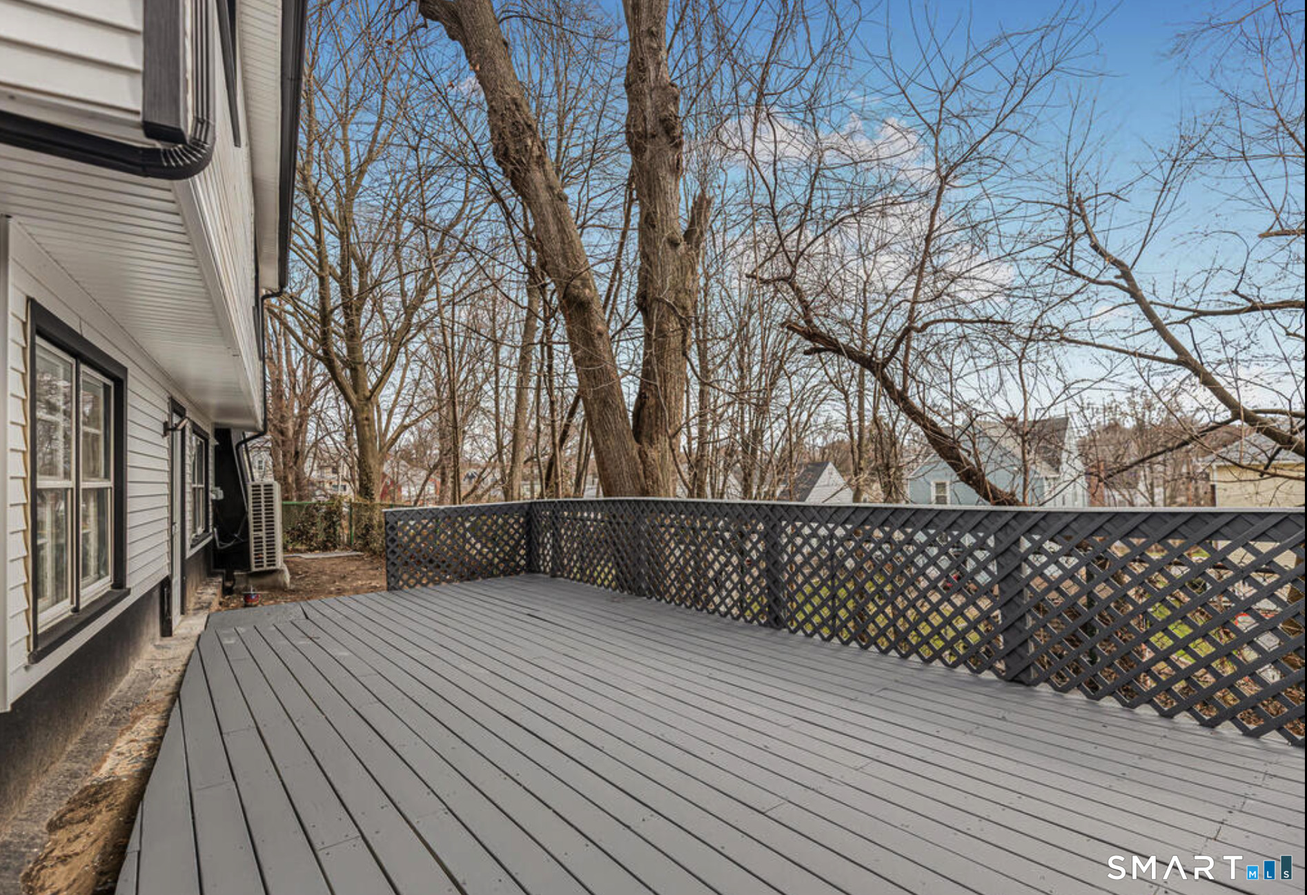 233 Glenbrook Road Stamford, CT 06906 - Photo 16 of 18