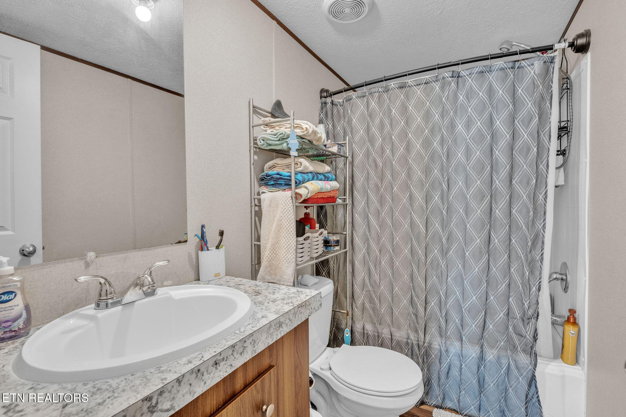 202 Moosetrail Lane Powell, TN 37849 - Photo 31 of 33 37-web-or-mls-202 Moosetrail-8416