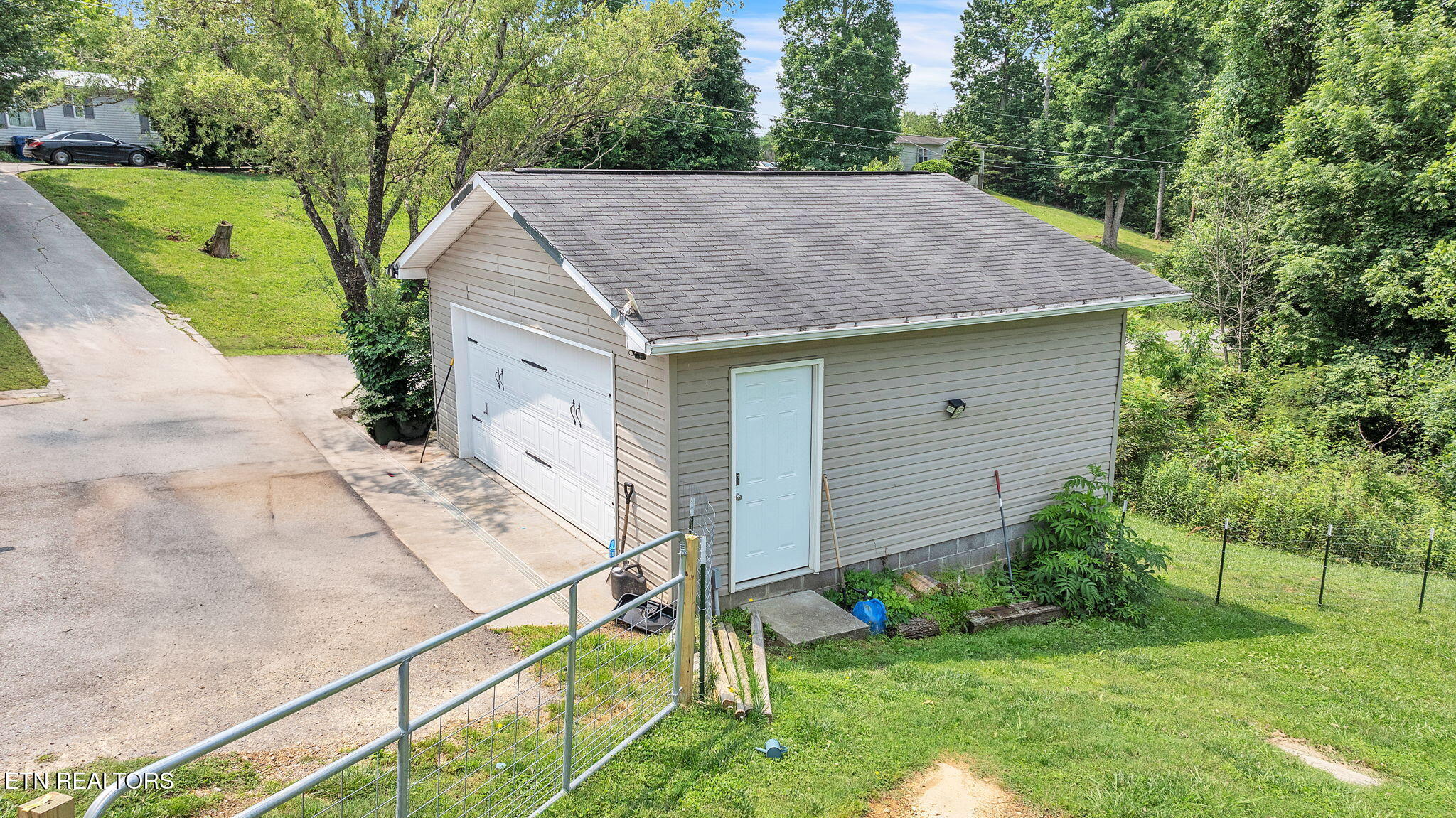 202 Moosetrail Lane Powell, TN 37849 - Photo 8 of 33 5-web-or-mls-202 Moosetrail--13-Edit