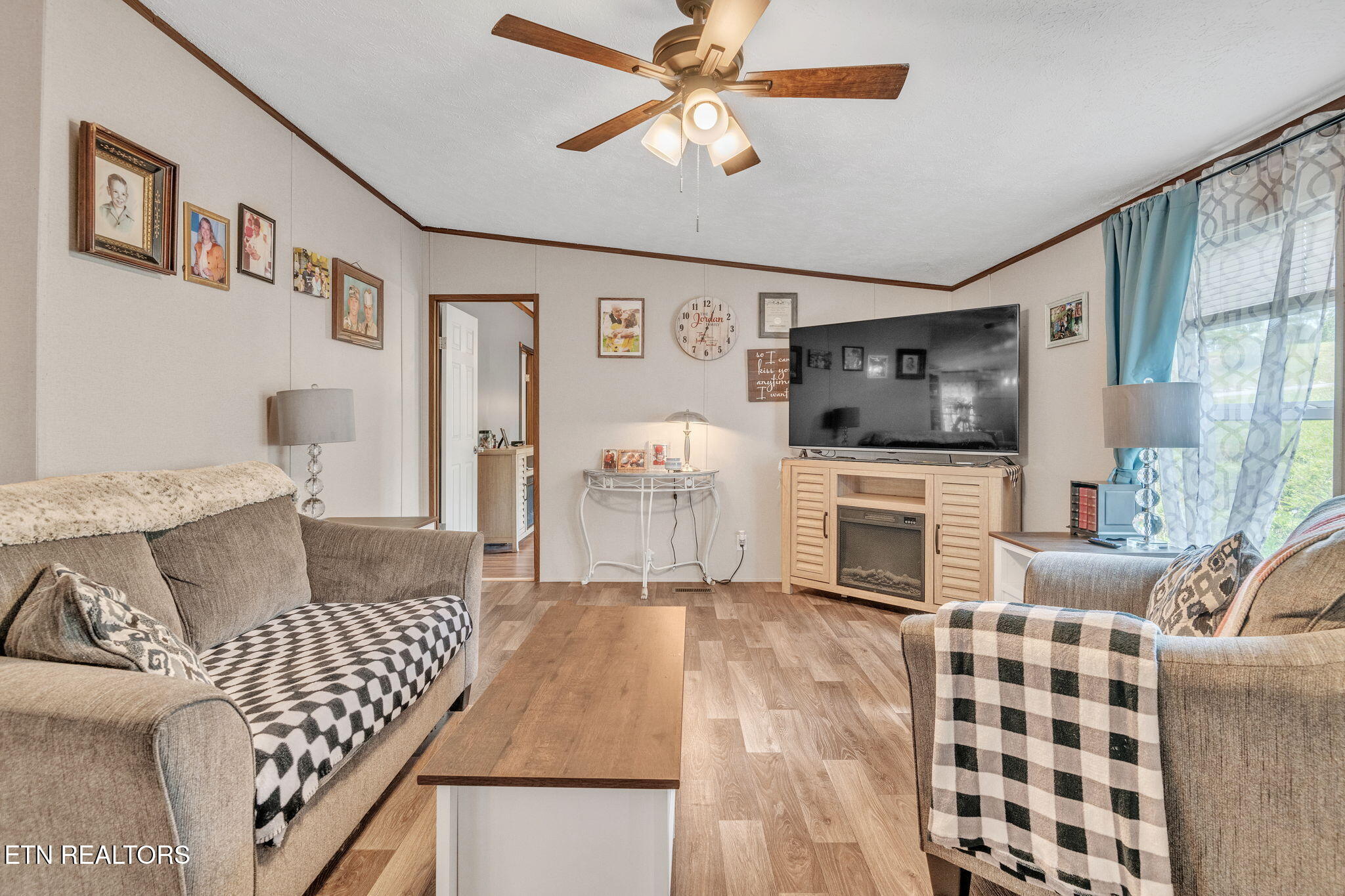 202 Moosetrail Lane Powell, TN 37849 - Photo 10 of 33 16-web-or-mls-202 Moosetrail-8311